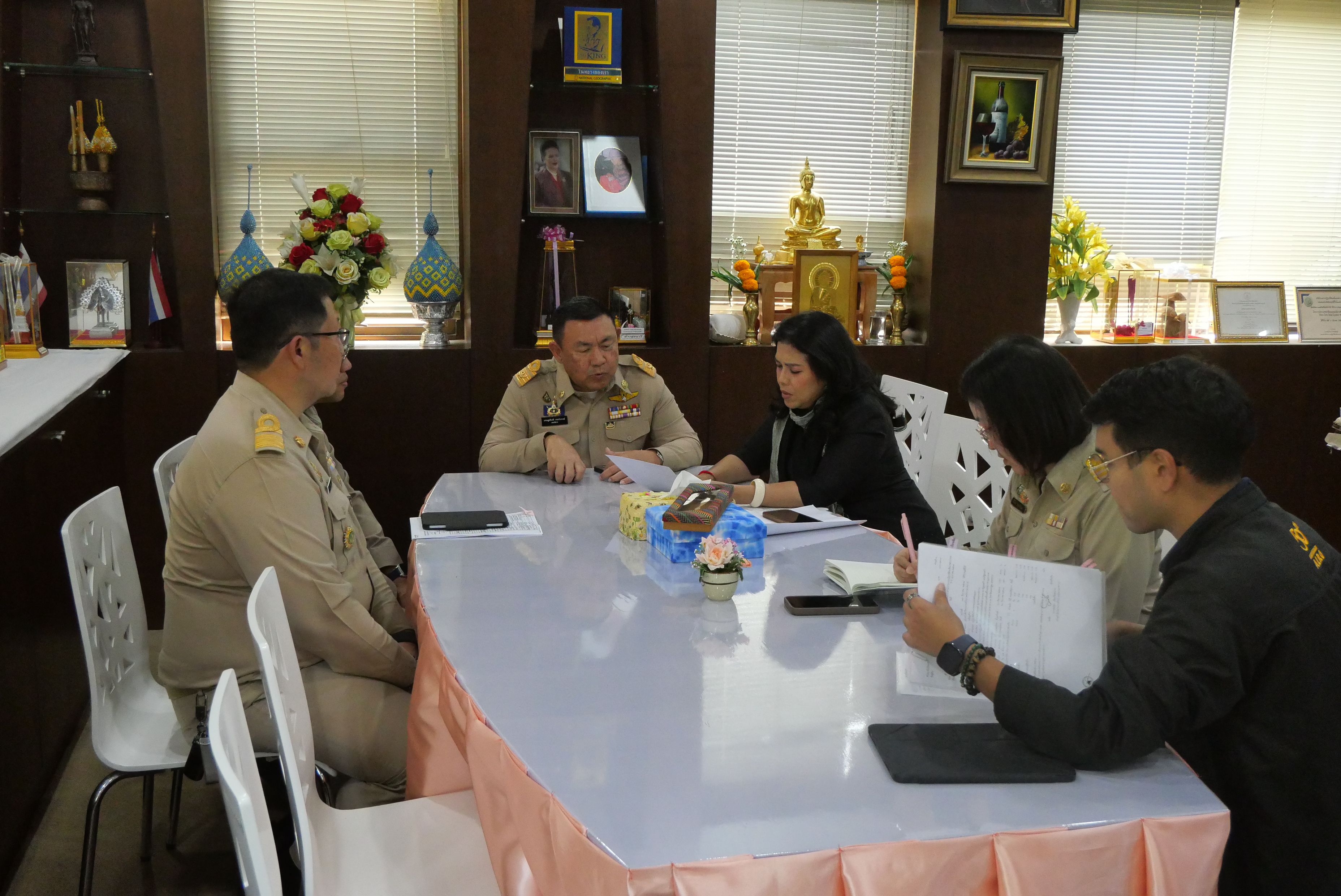 title - เลขาธิการ ส.ป.ก. บันทึกเทปให้สัมภาษณ์ภาพยนตร์สารคดีชุด “สืบสาน สร้างสุข ปวงประชา” และตรวจติดตามการดำเนินงานในพื้นที่เขตปฏิรูปที่ดิน ณ จังหวัดพระนครศรีอยุธยา